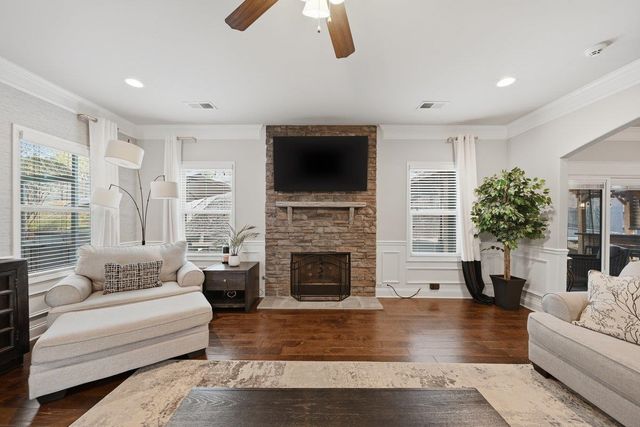 536 W Saddletree Drive, Reidville, SC 29388