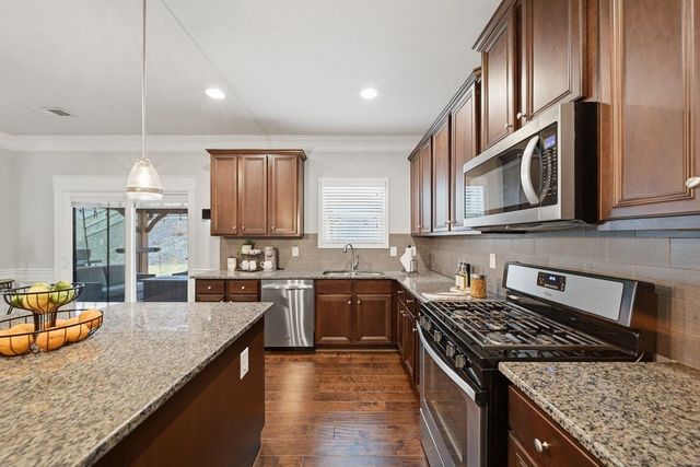 536 W Saddletree Drive, Reidville, SC 29388