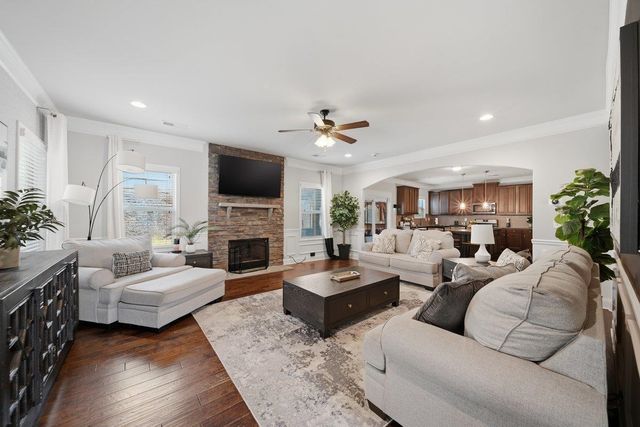 536 W Saddletree Drive, Reidville, SC 29388