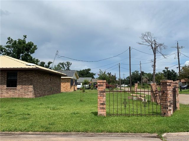 4001 S Elton Court, Lake Charles, LA 70607