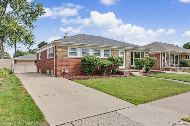8949 Fox Avenue, Allen Park, MI 48101