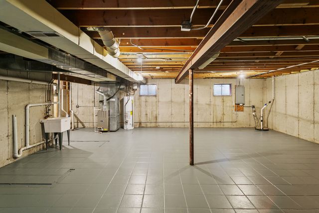 2814 140th Place, Blue Island, IL 60406