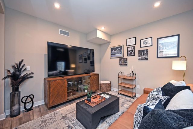 7226 Abington Way, West Chester, OH 45069