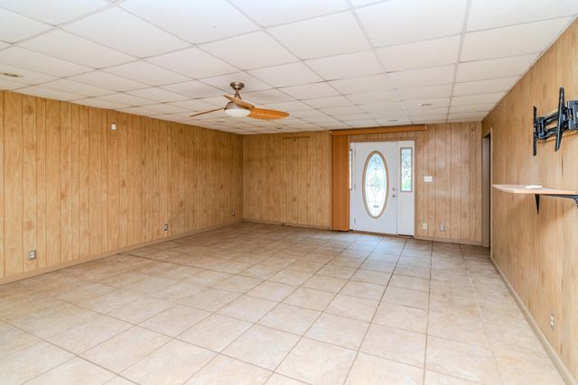 970 Highway 3001, Coalgood, KY 40818