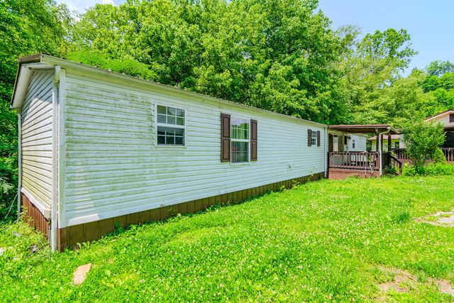 970 Highway 3001, Coalgood, KY 40818