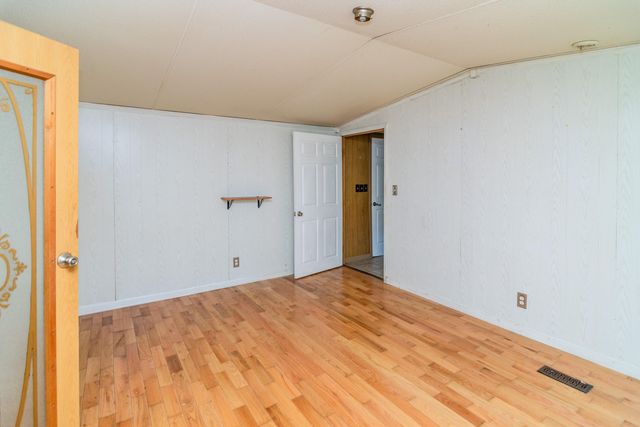 970 Highway 3001, Coalgood, KY 40818