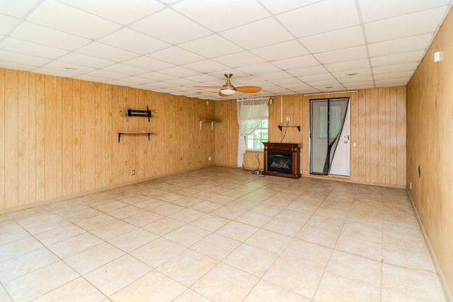 970 Highway 3001, Coalgood, KY 40818