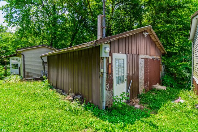 970 Highway 3001, Coalgood, KY 40818