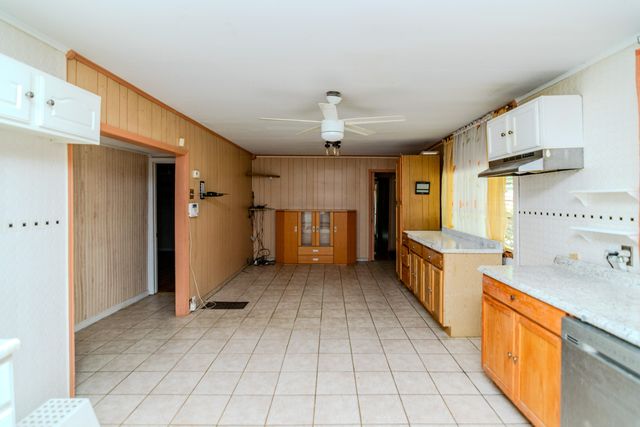 970 Highway 3001, Coalgood, KY 40818