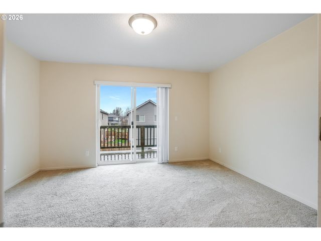 2240 Se 16TH St, Gresham, OR 97080