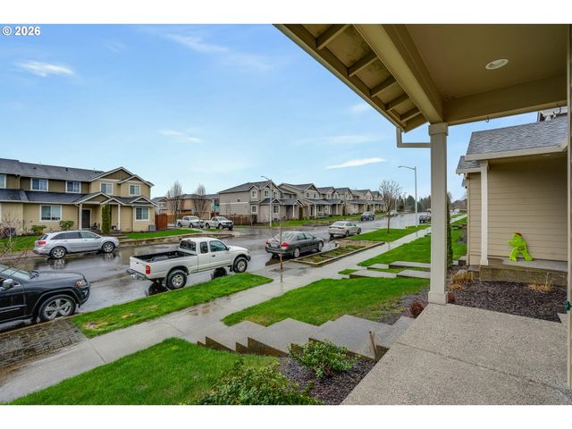 2240 Se 16TH St, Gresham, OR 97080