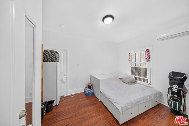 2905 W 14th Street, Los Angeles, CA 90006