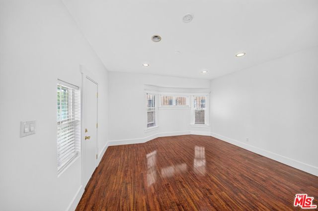 2905 W 14th Street, Los Angeles, CA 90006