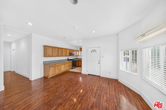2905 W 14th Street, Los Angeles, CA 90006