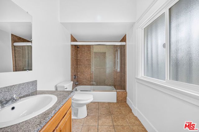 2905 W 14th Street, Los Angeles, CA 90006