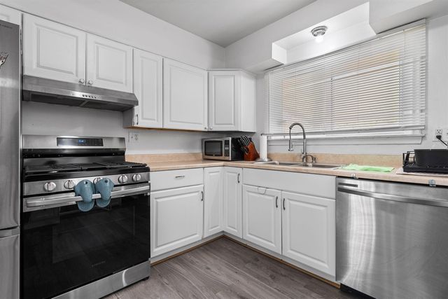 1027 Lori Street, Ypsilanti, MI 48198