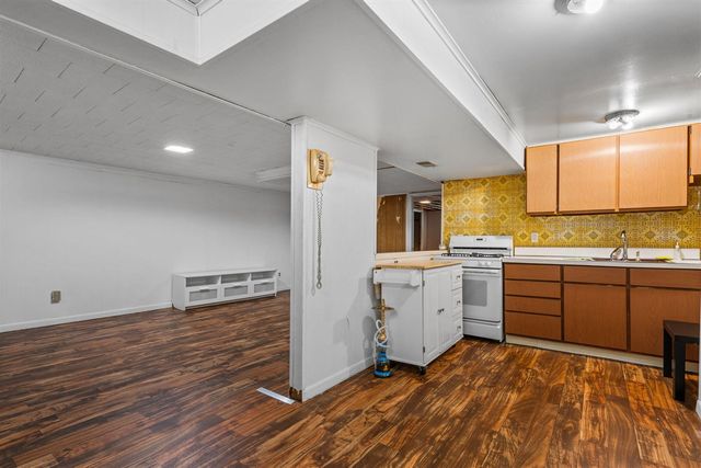 1027 Lori Street, Ypsilanti, MI 48198