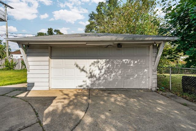 1027 Lori Street, Ypsilanti, MI 48198