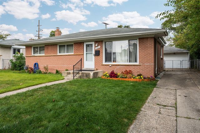 1027 Lori Street, Ypsilanti, MI 48198