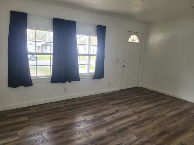 1114 M Street NW, Miami, OK 74354