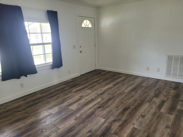 1114 M Street NW, Miami, OK 74354