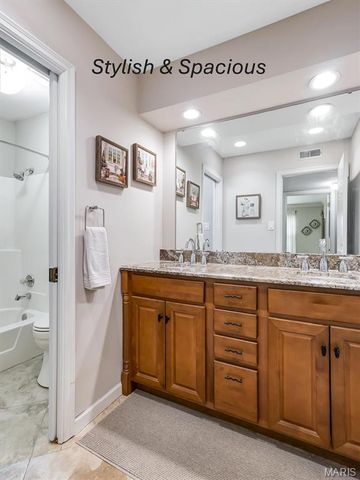 5437 Kenrick Parke Drive, Shrewsbury, MO 63119
