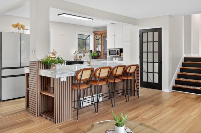 11300 Friar Lane, Minnetonka, MN 55305