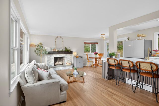 11300 Friar Lane, Minnetonka, MN 55305