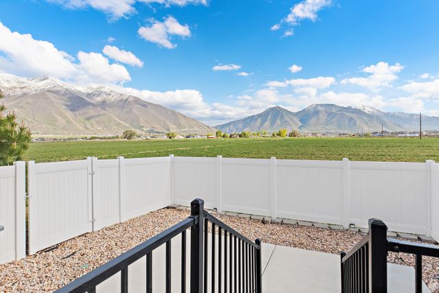 2343 W WYSTERIA DR, Mapleton, UT 84664