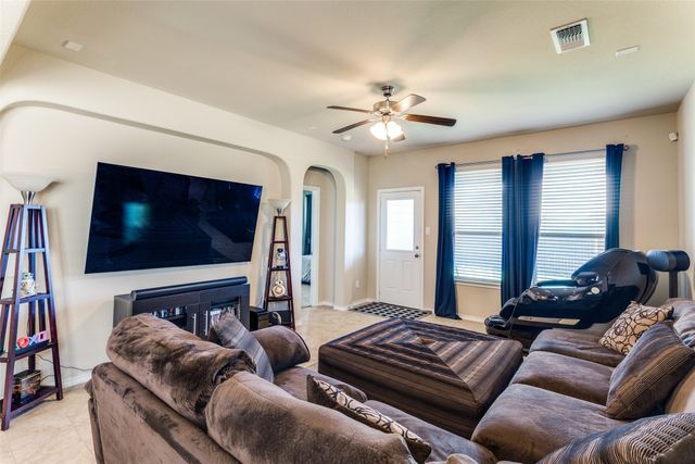 5212 Sugarcane Lane, Fort Worth, TX 76179