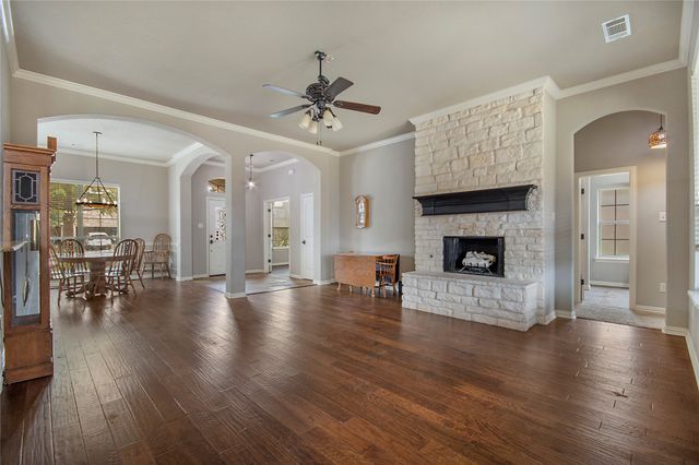 2505 Wichita Trail, Sanger, TX 76266