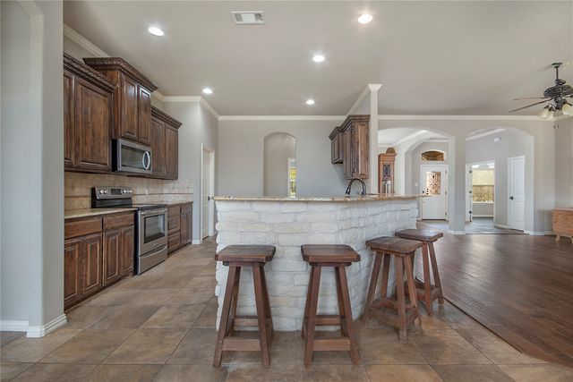 2505 Wichita Trail, Sanger, TX 76266