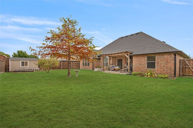 2505 Wichita Trail, Sanger, TX 76266