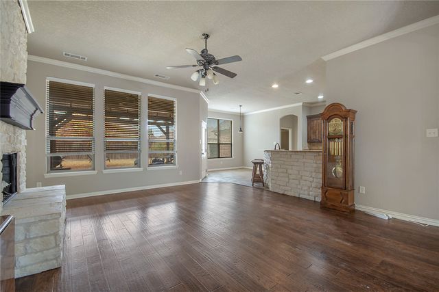 2505 Wichita Trail, Sanger, TX 76266