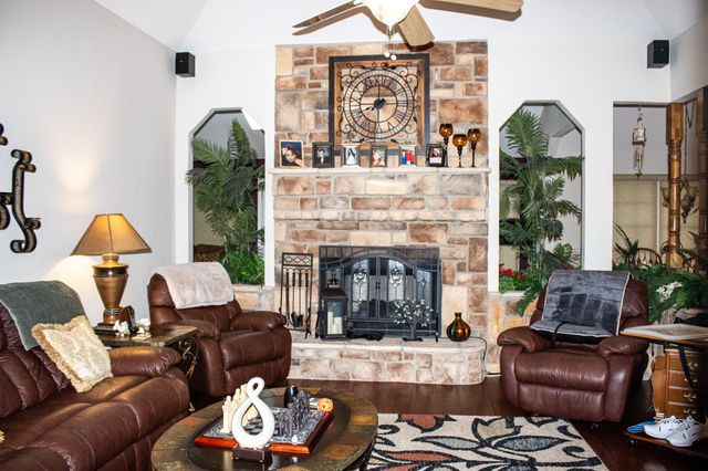 3416 Doris Walker Trail, Burleson, TX 76028