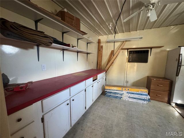 221 Cannon Street, Moscow Mills, MO 63362