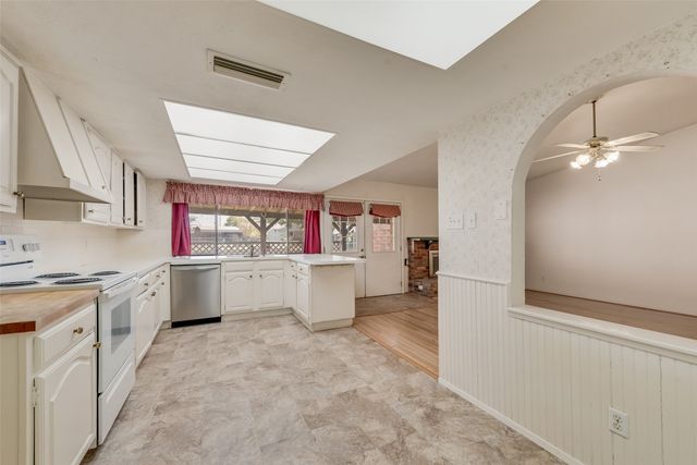 4208 Arbor Drive, Mesquite, TX 75150