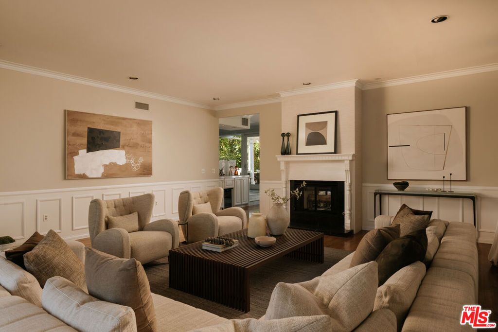 143 Marguerita Avenue, Santa Monica, CA 90402 — photo 2