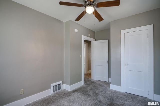 518 E ARCADIA Avenue, Peoria, IL 61603