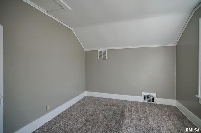 518 E ARCADIA Avenue, Peoria, IL 61603