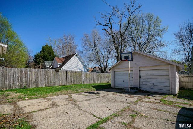 518 E ARCADIA Avenue, Peoria, IL 61603