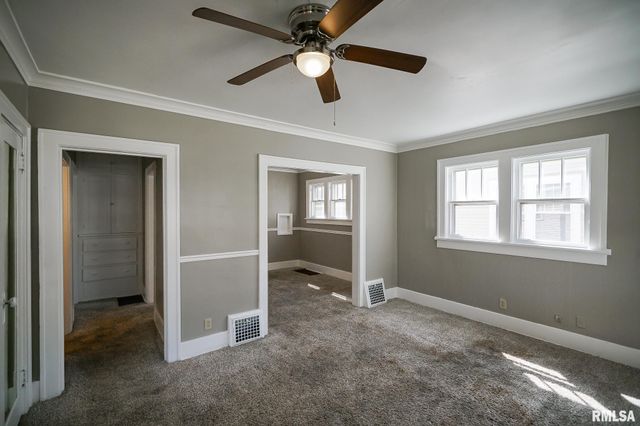 518 E ARCADIA Avenue, Peoria, IL 61603