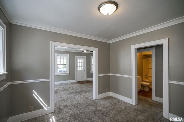 518 E ARCADIA Avenue, Peoria, IL 61603