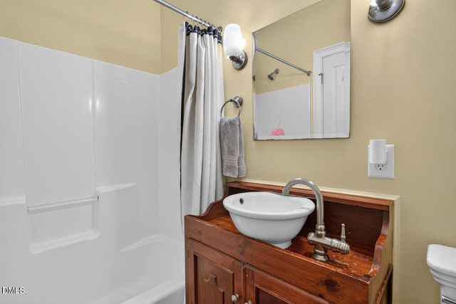 417 Grand Oak Drive, Hillsborough, NC 27278