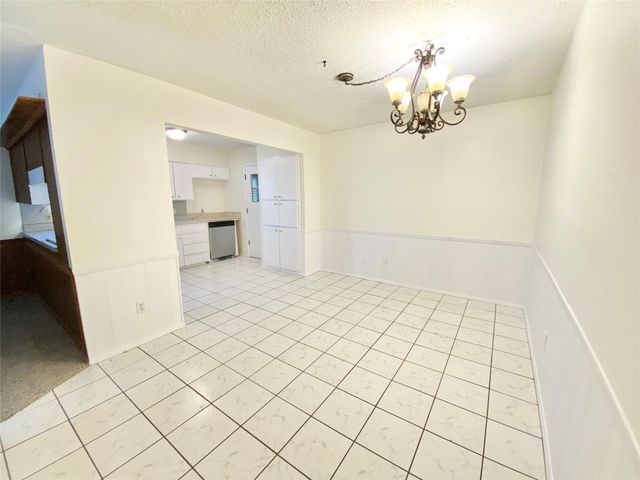 2908 Lisa Lane, Arlington, TX 76013
