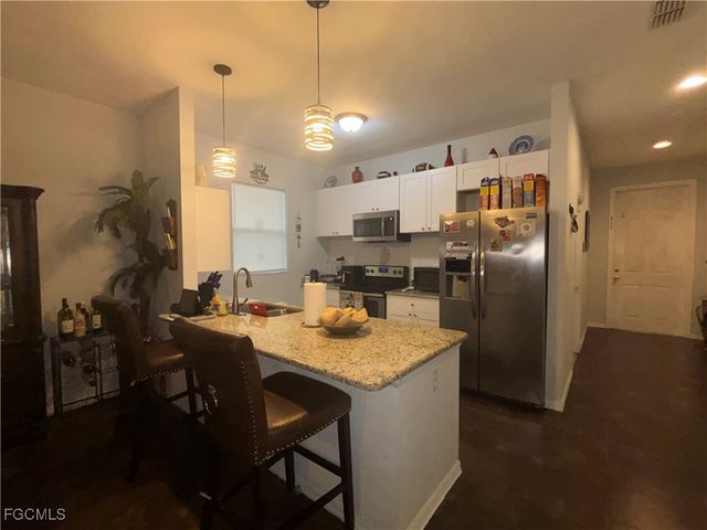 4059 Washington AVE, Fort Myers, FL 33916