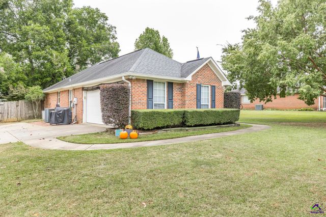 108 Musket Fire Lane, Warner Robins, GA 31088