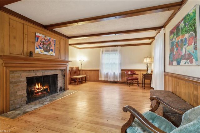 122 Archer RD, Newport News, VA 23606