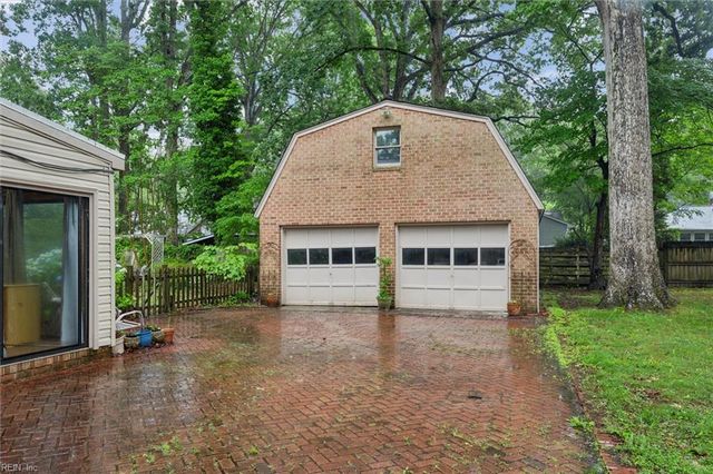 122 Archer RD, Newport News, VA 23606