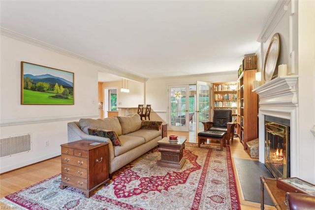 122 Archer RD, Newport News, VA 23606